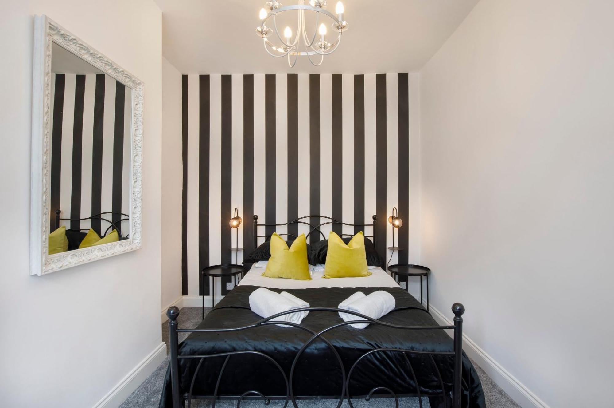 The Milton Sleeps 8 Close To York City Centre Pet Friendly Bagian luar foto