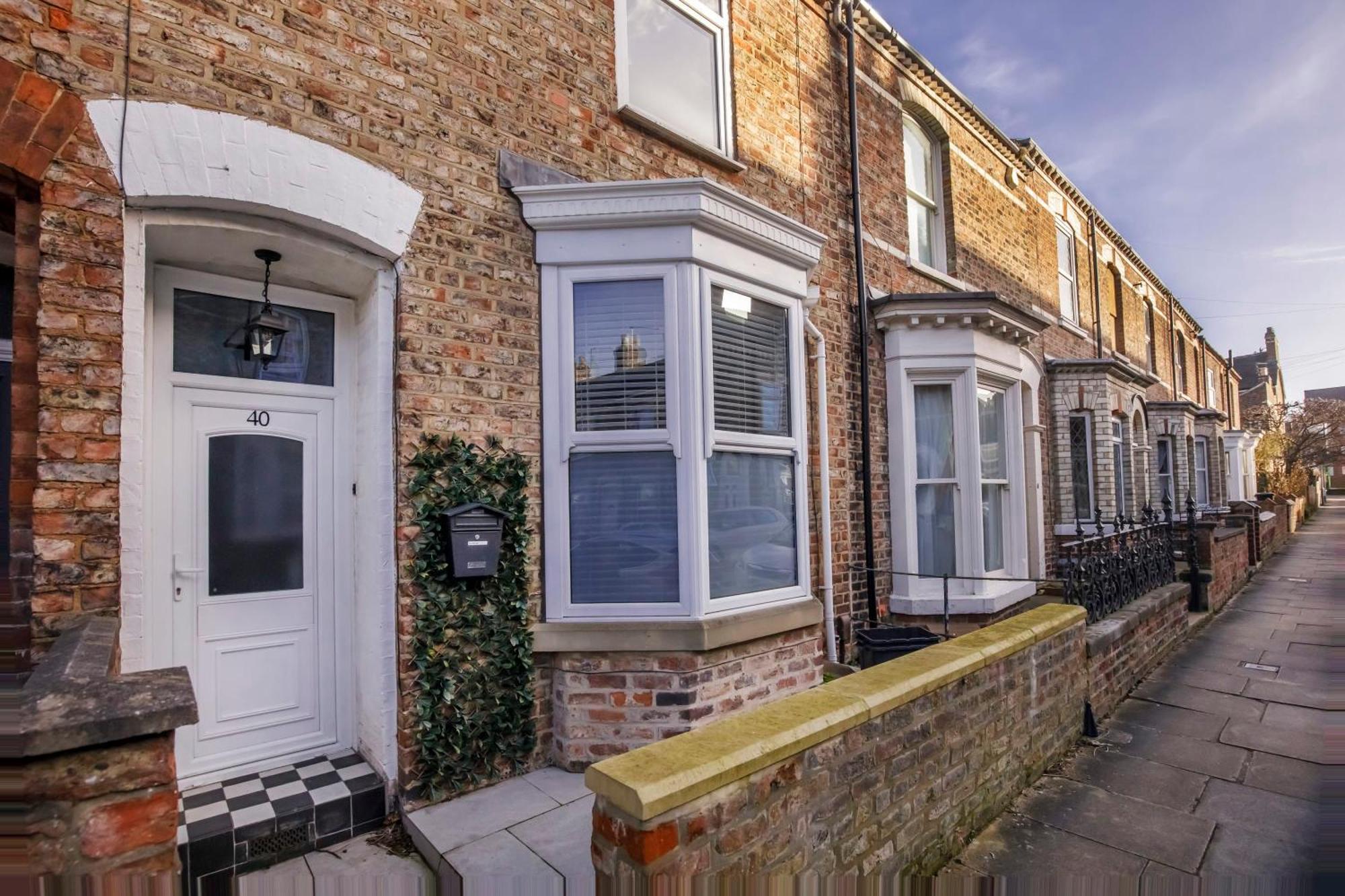 The Milton Sleeps 8 Close To York City Centre Pet Friendly Bagian luar foto